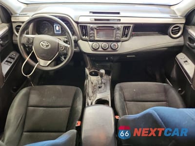 Zdjęcie 8 z 13 samochodu: 2018 TOYOTA RAV4 LE VIN:JTMBFREV6JJ232730 - miniatura
