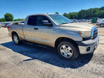 Czwarte zdjęcie samochodu z boku: 2010 TOYOTA TUNDRA DOUBLE CAB SR5 VIN:5TFRM5F18AX003181 - miniatura