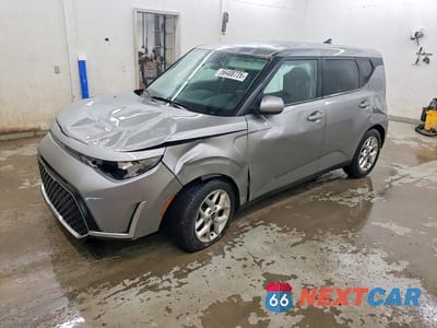 2023 KIA SOUL LX KNDJ23AU4P7888366 - główne zdjęcie licytacji z USA - miniatura