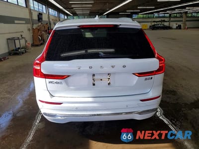 Zdjęcie 6 z 13 samochodu: 2023 VOLVO XC60 PLUS VIN:YV4L12RE1P1266018 - miniatura