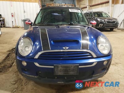 Piąte zdjęcie samochodu w środku: 2003 MINI COOPER S VIN:WMWRE33443TD59783 - miniatura