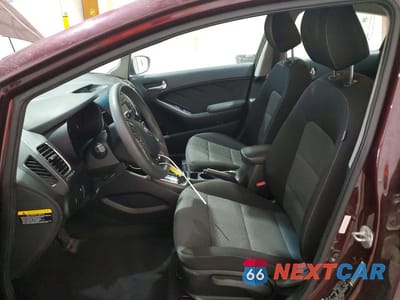 Zdjęcie 7 z 12 samochodu: 2017 KIA FORTE LX VIN:3KPFK4A7XHE111004 - miniatura