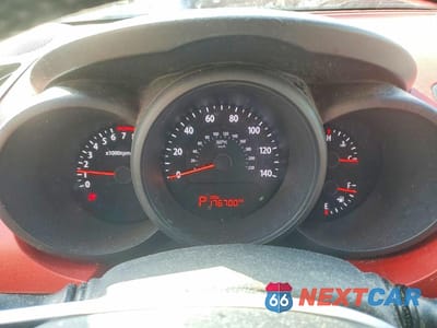 Zdjęcie 9 z 12 samochodu: 2010 KIA SOUL + VIN:KNDJT2A23A7041366 - miniatura