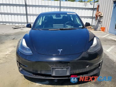 Piąte zdjęcie samochodu w środku: 2022 TESLA MODEL 3 VIN:5YJ3E1EAXNF188623 - miniatura