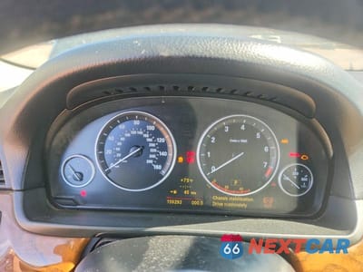 Zdjęcie 9 z 12 samochodu: 2011 BMW 535 XI VIN:WBAFU7C50BC875317 - miniatura