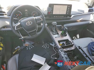 Zdjęcie 8 z 13 samochodu: 2023 TOYOTA SIENNA XLE VIN:5TDJRKEC5PS153201 - miniatura