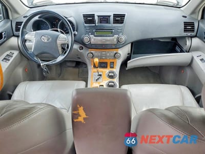 Zdjęcie 8 z 14 samochodu: 2010 TOYOTA HIGHLANDER HYBRID LIMITED VIN:JTEJW3EHXA2040610 - miniatura