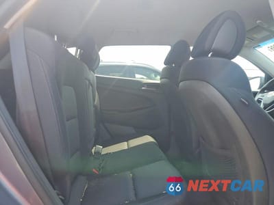 Zdjęcie 11 z 13 samochodu: 2016 HYUNDAI TUCSON SPORT VIN:KM8J3CA21GU071316 - miniatura