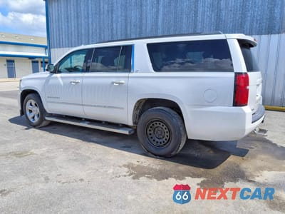 Drugie zdjęcie samochodu z przodu: 2016 CHEVROLET SUBURBAN C1500 LT VIN:1GNSCHKC1GR454227 - miniatura