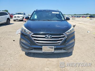 Piąte zdjęcie samochodu w środku: 2016 HYUNDAI TUCSON SE VIN:KM8J33A47GU211452 - miniatura
