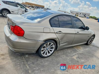Trzecie zdjęcie samochodu z tyłu: 2011 BMW 3 SERIES 328I VIN:WBAPH7G51BNM58375 - miniatura