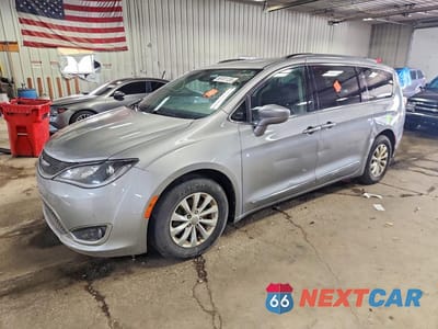 2017 CHRYSLER PACIFICA TOURING L 2C4RC1BG3HR539583 - główne zdjęcie licytacji z USA - miniatura