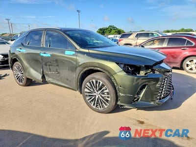 Czwarte zdjęcie samochodu z boku: 2025 LEXUS RX 350H PREMIUM+ VIN:2T2BBMCA9SC065044 - miniatura