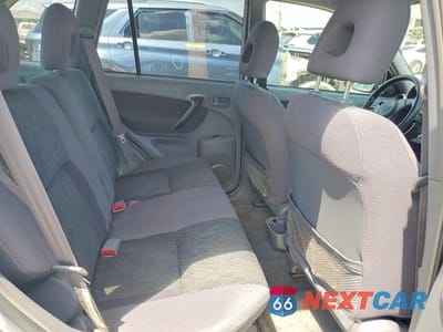 Zdjęcie 11 z 13 samochodu: 2002 TOYOTA RAV4 BASE VIN:JTEHH20V326038076 - miniatura