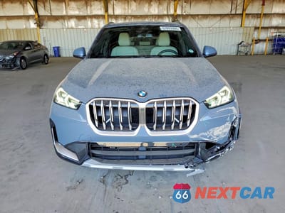 Piąte zdjęcie samochodu w środku: 2025 BMW X1 XDRIVE28I VIN:WBX73EF03S5166788 - miniatura