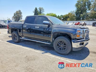 Czwarte zdjęcie samochodu z boku: 2015 CHEVROLET SILVERADO VIN:3GCPCREC7FG378317 - miniatura