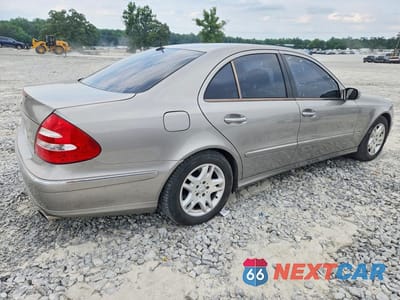 Trzecie zdjęcie samochodu z tyłu: 2006 MERCEDES-BENZ E 350 VIN:WDBUF56J76A941959 - miniatura