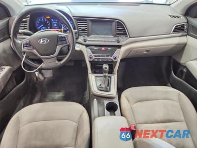 Zdjęcie 8 z 13 samochodu: 2017 HYUNDAI ELANTRA SE VIN:5NPD84LF0HH114449 - miniatura