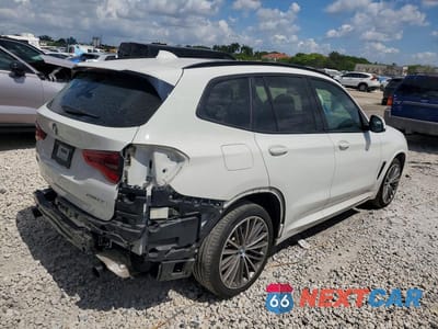 Trzecie zdjęcie samochodu z tyłu: 2021 BMW X3 SDRIVE30I VIN:5UXTY3C06M9H95657 - miniatura
