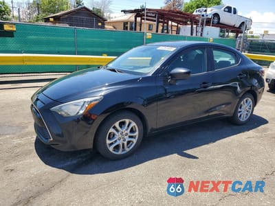 2016 SCION IA BASE 3MYDLBZV5GY106531 - główne zdjęcie licytacji z USA - miniatura