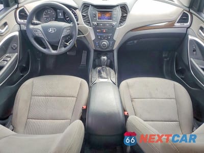 Zdjęcie 8 z 13 samochodu: 2017 HYUNDAI SANTA FE SPORT 2.4L VIN:5XYZTDLB2HG404670 - miniatura
