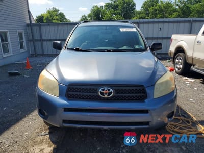Piąte zdjęcie samochodu w środku: 2006 TOYOTA RAV4 BASE VIN:JTMBD33V166009334 - miniatura