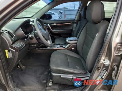 Zdjęcie 7 z 13 samochodu: 2015 KIA SORENTO LX VIN:5XYKT3A67FG657952 - miniatura