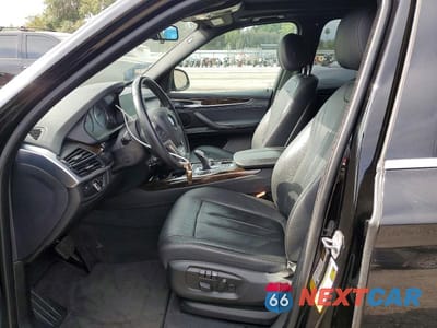 Zdjęcie 7 z 13 samochodu: 2018 BMW X5 SDRIVE35I VIN:5UXKR2C56J0Z15923 - miniatura