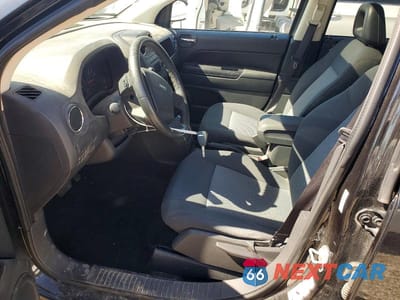 Zdjęcie 7 z 13 samochodu: 2009 JEEP COMPASS SPORT VIN:1J4FF47B29D107364 - miniatura