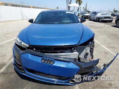 Piąte zdjęcie samochodu w środku: 2024 AUDI E-TRON GT PRESTIGE VIN:WAUEJBFW0R7004402 - miniatura