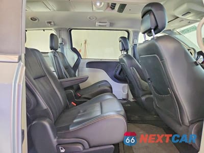 Zdjęcie 11 z 13 samochodu: 2015 CHRYSLER TOWN & COUNTRY TOURING L VIN:2C4RC1CG4FR506488 - miniatura