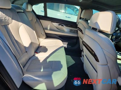 Zdjęcie 10 z 13 samochodu: 2018 BMW 750 I VIN:WBA7F0C54JGM22962 - miniatura