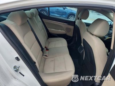 Zdjęcie 10 z 12 samochodu: 2017 HYUNDAI ELANTRA SE VIN:5NPD84LF0HH060053 - miniatura