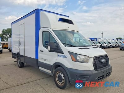 Czwarte zdjęcie samochodu z boku: 2023 FORD TRANSIT DELIVERY TRUCK VIN:1FDBW5ZG2PKA11029 - miniatura
