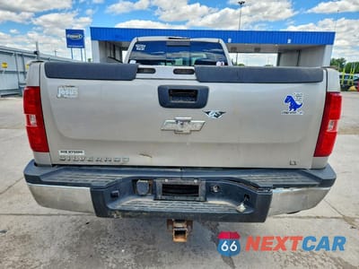 Zdjęcie 6 z 12 samochodu: 2007 CHEVROLET SILVERADO C2500 HEAVY DUTY VIN:1GCHC29K37E585602 - miniatura