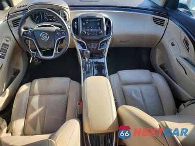 Zdjęcie 8 z 12 samochodu: 2015 BUICK LACROSSE VIN:1G4GB5GR1FF273105 - miniatura