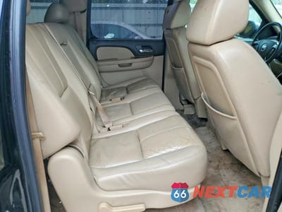 Zdjęcie 10 z 12 samochodu: 2007 CHEVROLET SUBURBAN K1500 VIN:3GNFK16347G310774 - miniatura