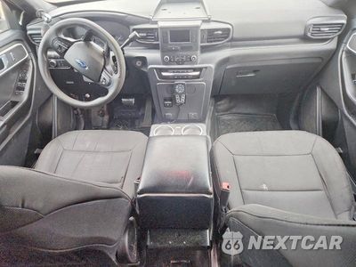 Zdjęcie 8 z 13 samochodu: 2020 FORD EXPLORER POLICE INTERCEPTOR VIN:1FM5K8AW9LGA96655 - miniatura