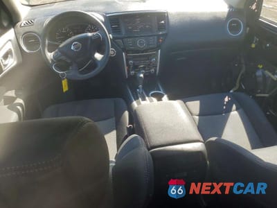 Zdjęcie 8 z 12 samochodu: 2017 NISSAN PATHFINDER SV VIN:5N1DR2MM6HC913092 - miniatura