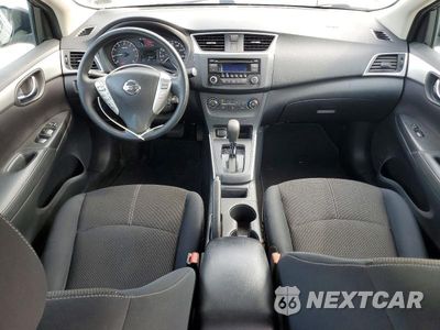 Zdjęcie 8 z 12 samochodu: 2017 NISSAN SENTRA S VIN:3N1AB7AP8HY367252 - miniatura