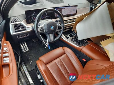 Zdjęcie 8 z 14 samochodu: 2024 BMW X7 XDRIVE40I VIN:5UX23EM01R9S96838 - miniatura