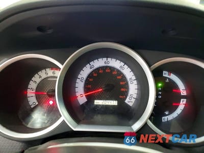 Zdjęcie 9 z 12 samochodu: 2011 TOYOTA TACOMA ACCESS CAB VIN:5TFUX4EN5BX006489 - miniatura