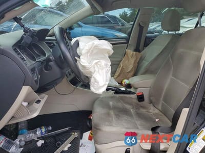 Zdjęcie 7 z 12 samochodu: 2016 VOLKSWAGEN GOLF S VIN:3VW217AUXGM019501 - miniatura