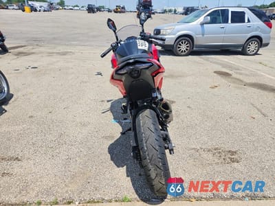 Czwarte zdjęcie samochodu z boku: 2025 KAWASAKI EX500 VIN:ML5EXGG13SDA62042 - miniatura