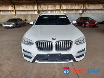 Piąte zdjęcie samochodu w środku: 2019 BMW X3 SDRIVE30I VIN:5UXTR7C52KLF23655 - miniatura