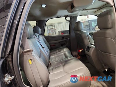 Zdjęcie 11 z 13 samochodu: 2006 GMC YUKON VIN:1GKEK13T86R114039 - miniatura