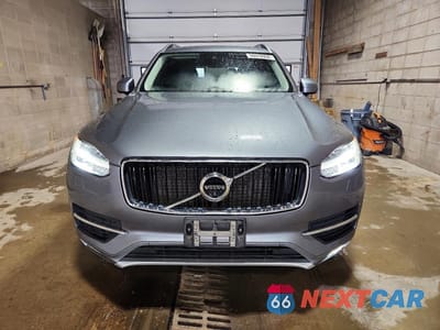 Piąte zdjęcie samochodu w środku: 2017 VOLVO XC90 T6 VIN:YV4A22PK2H1119690 - miniatura