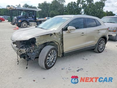2017 LINCOLN MKC RESERVE 5LMCJ3C92HUL55271 - główne zdjęcie licytacji z USA - miniatura