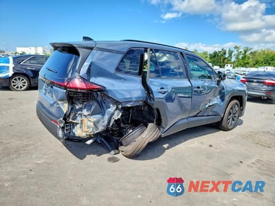 Trzecie zdjęcie samochodu z tyłu: 2026 TOYOTA RAV4 XLE PREMIUM VIN:2T36DRBVXTC007521 - miniatura