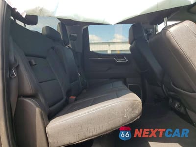 Zdjęcie 10 z 12 samochodu: 2025 GMC SIERRA K1500 SLT VIN:3GTUUDED9SG309358 - miniatura